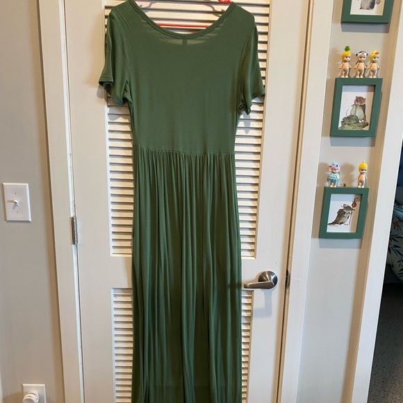 Casual Green Dress - Picture 3 of 4